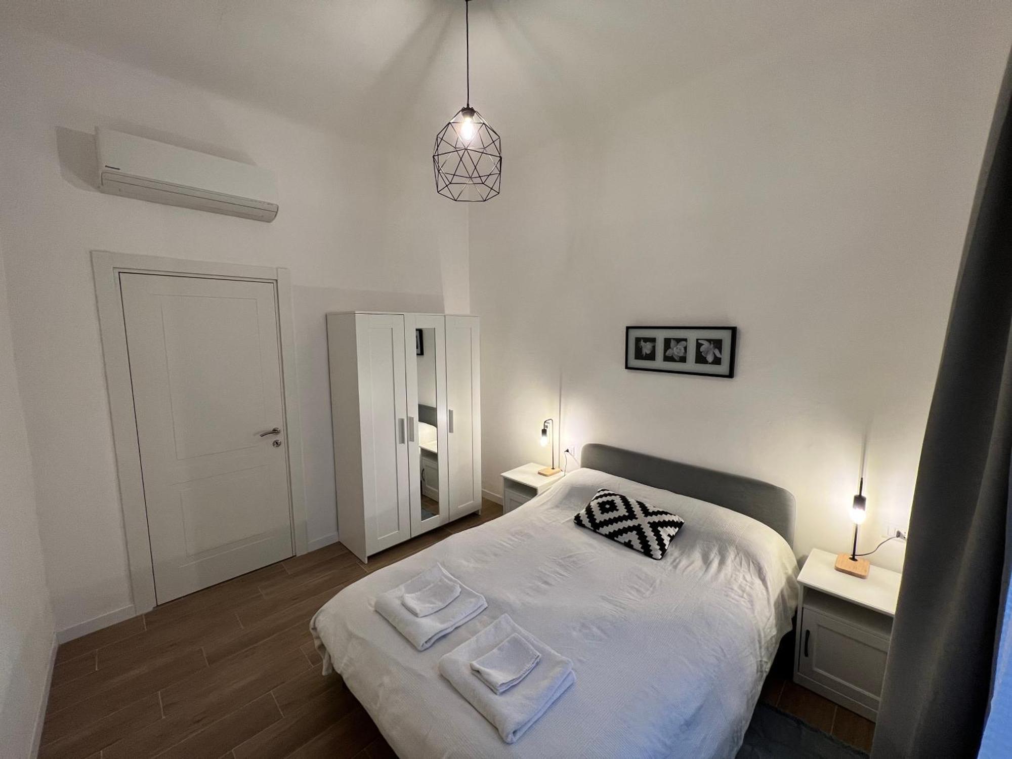 Spacious 3 Bedroom Apartment Milano Exteriör bild